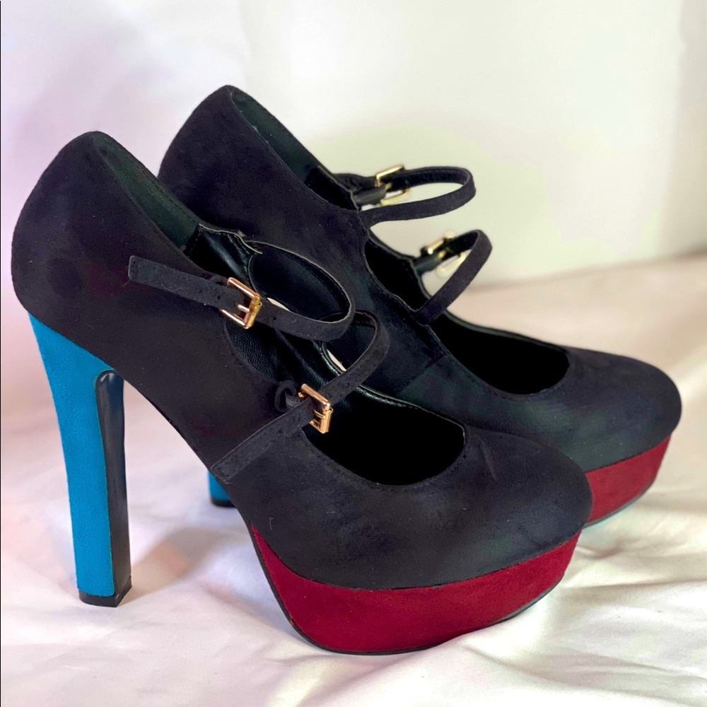 Fun retro chic pumps